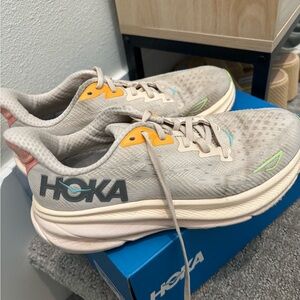 Hoka Clifton One
